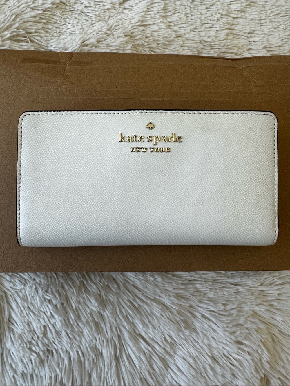 KATE SPADE White Saffiano Leather Continental Bifold Wallet Gold Zip Pocket